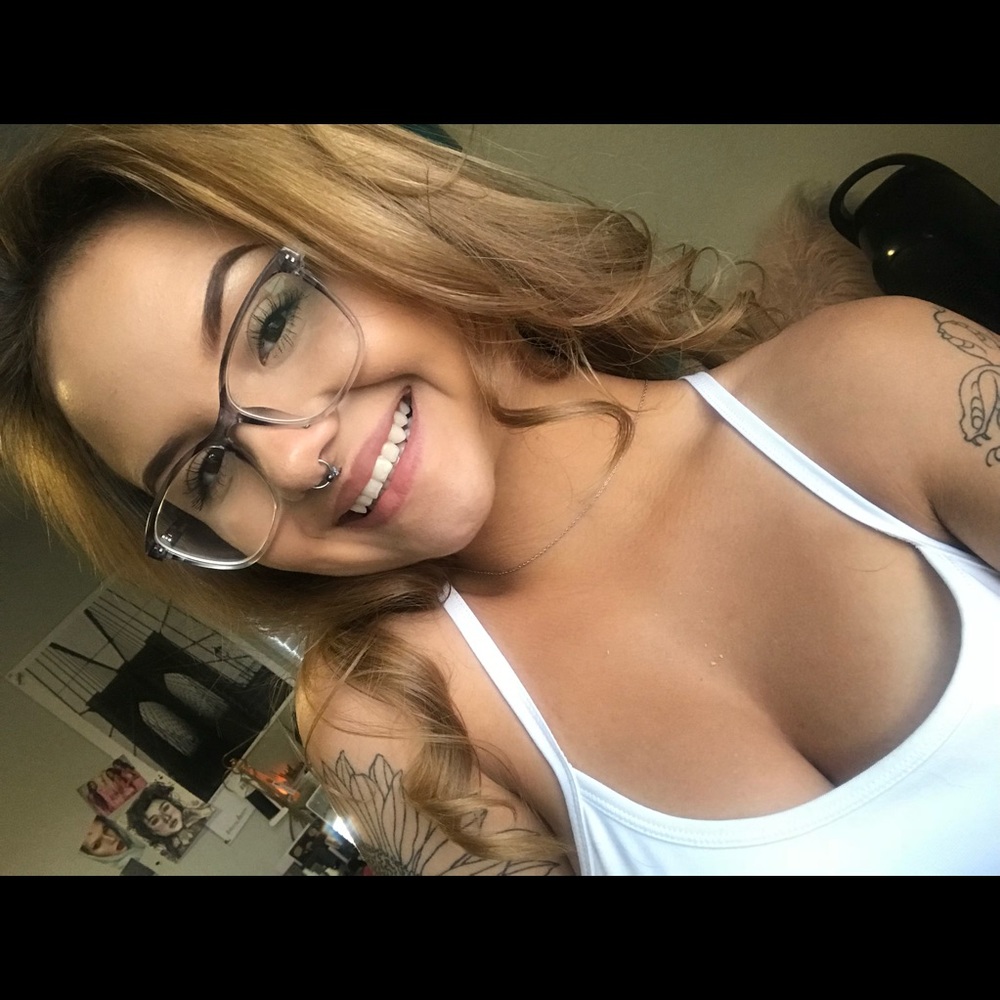 Meet your Posher, Hayles